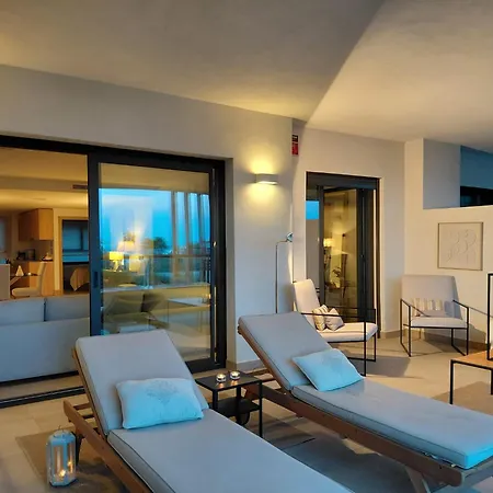 De Luxury Апартаменты *